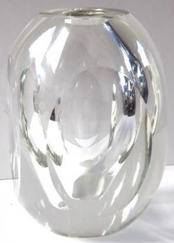 Heavy massive vase with oval facets Heavy massive vase with oval facets