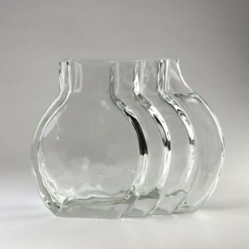 Vase - clear glass - 1990 Vase - clear glass - 1990