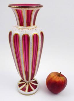 55. VASE 55. VASE